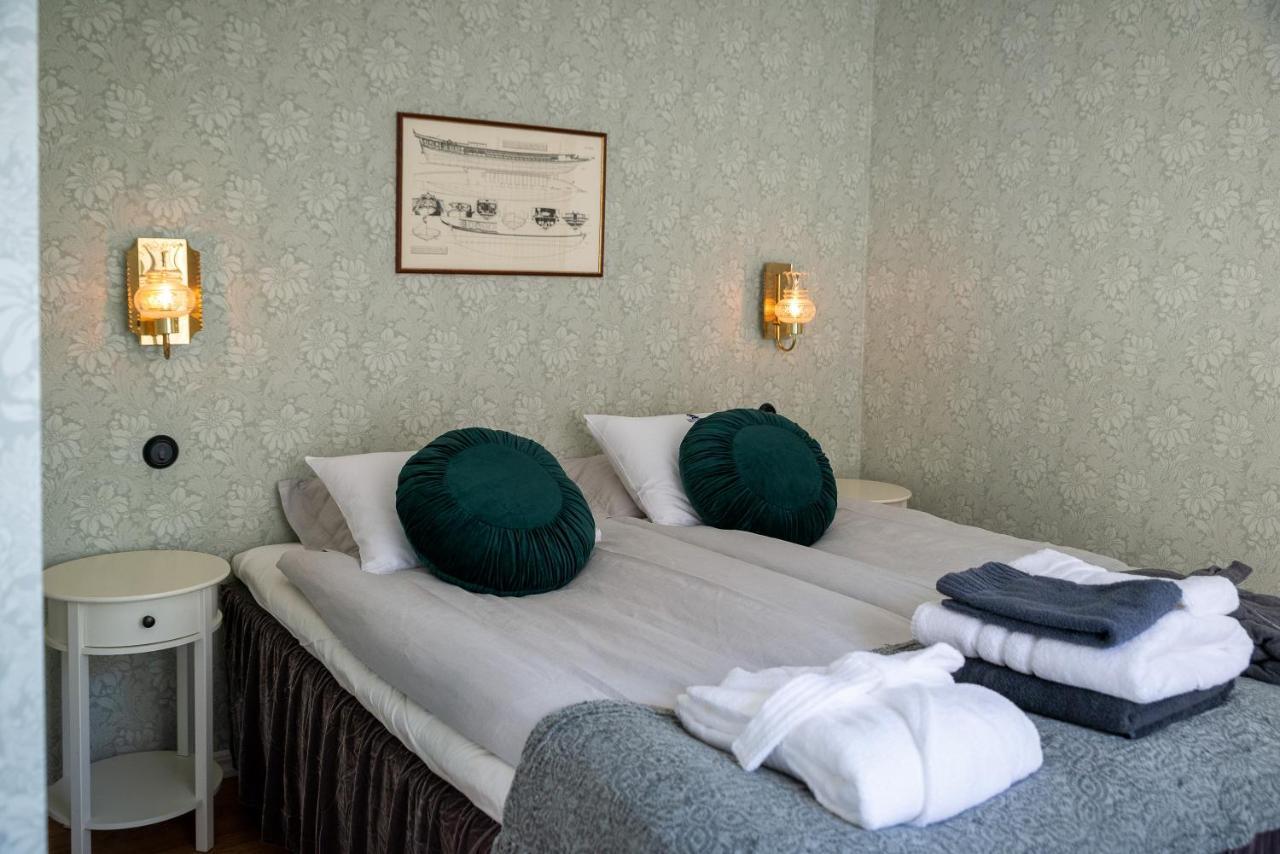 קרלסקרונה Fregatten Bed & Breakfast מראה חיצוני תמונה